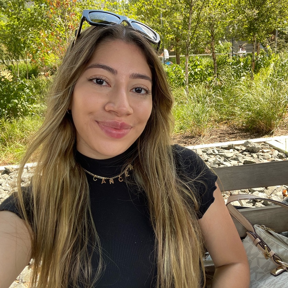 Meet your Posher, Denisse